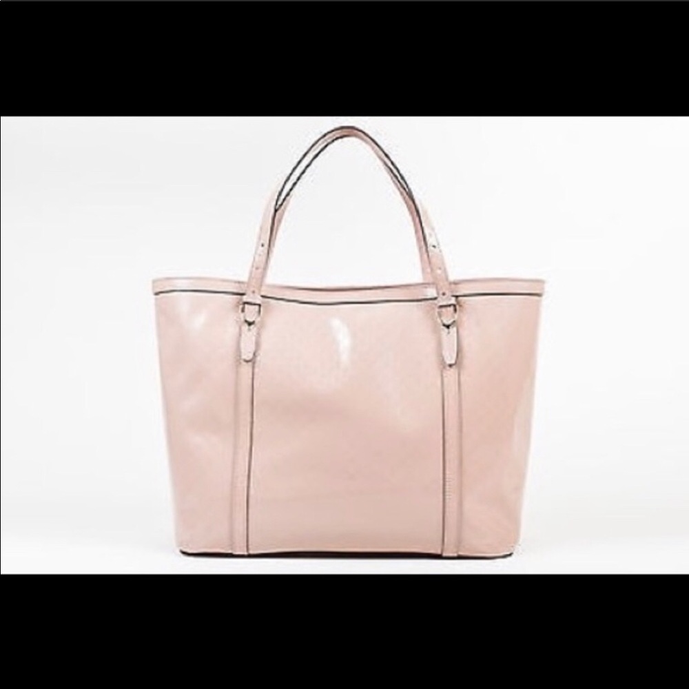 GUCCI GUCCIMA TOTE🌹